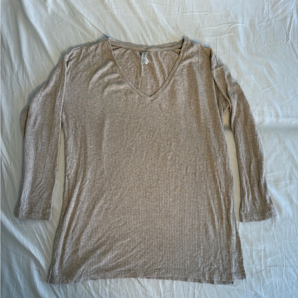 Beige Ribbed Loungewear Set - Picture 2 of 3